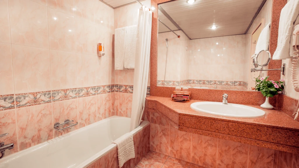 الفندق بيراميزا إيزيس الأقصر - الأقصر